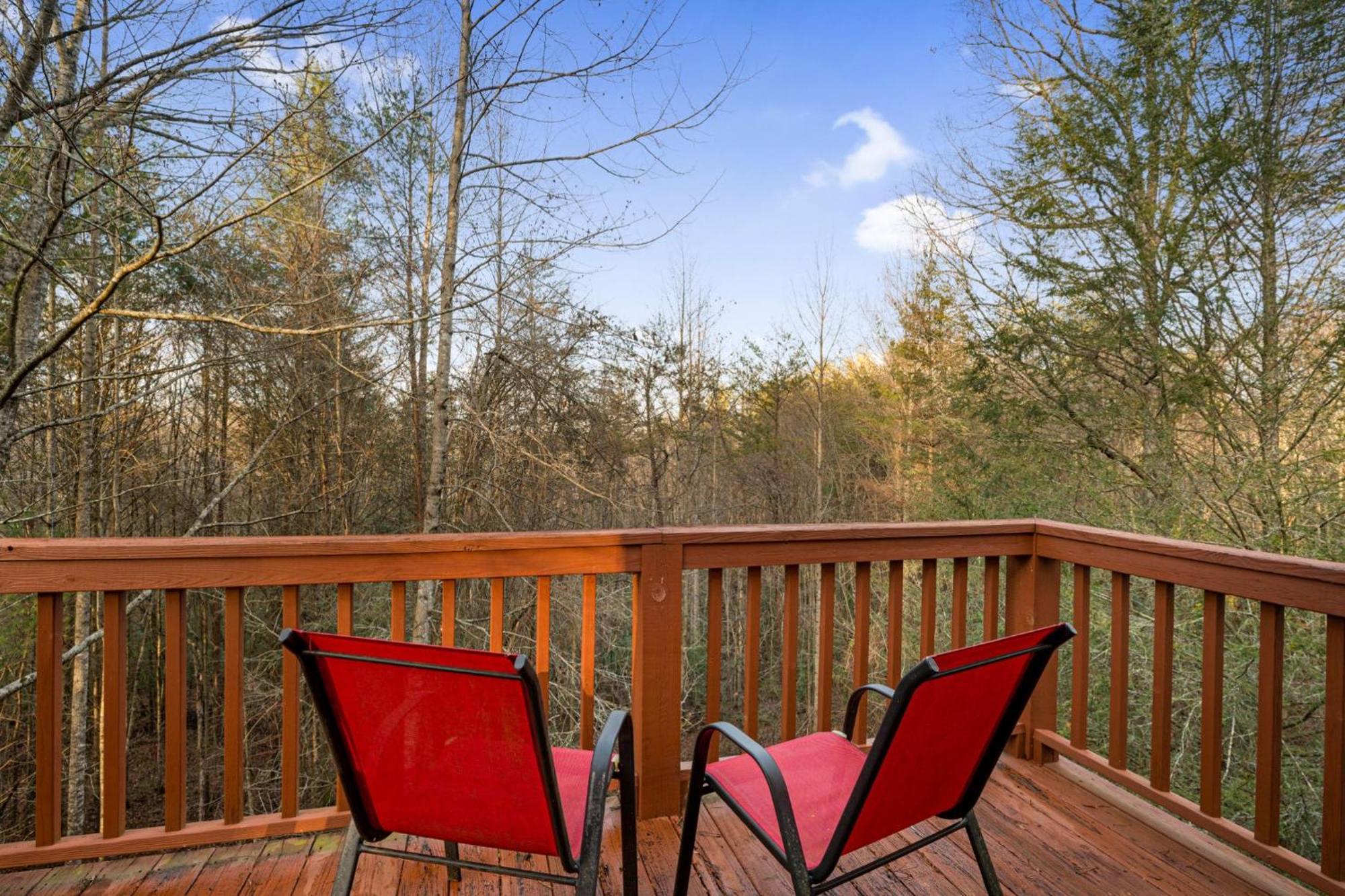 Villa Peaceful Living Minutes From Blue Ridge Hot Tub Pool Table Exterior foto